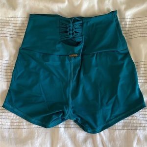 Mika Macrame Back Short